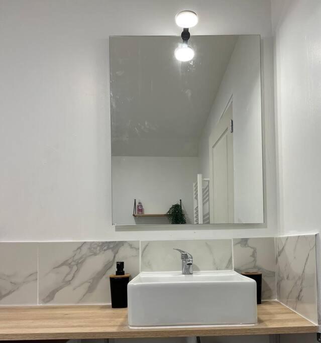 Petit Logement Proche Giverny Bonnieres-sur-Seine Eksteriør bilde